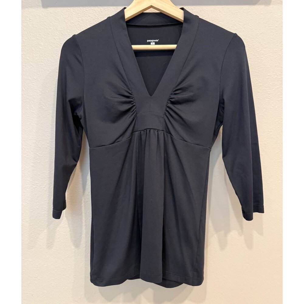 Patagonia Women's Black 3/4 Sleeves Ruched Respite Blouse Small V-Neck Stretch